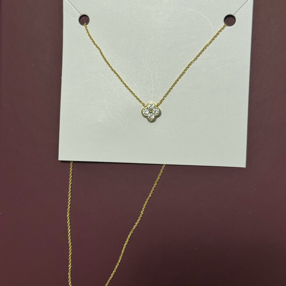 Gold Necklace with Floral Pendant
